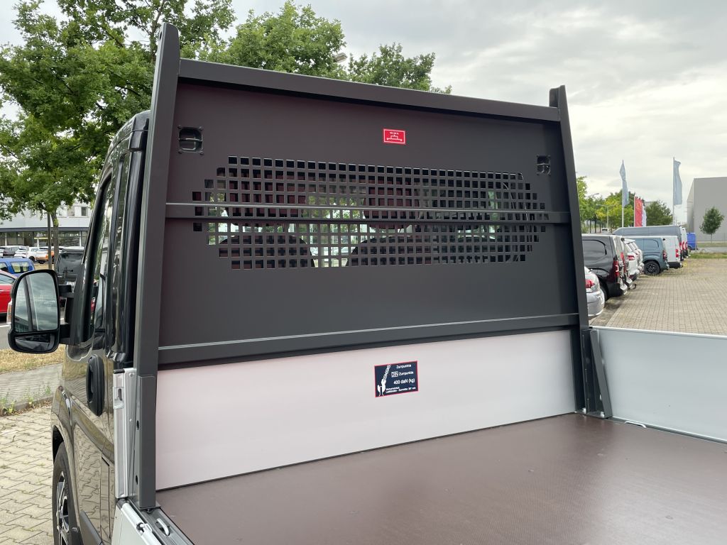 Fahrzeugabbildung Citroën Jumper Pritsche 35 Heavy L3 BlueHDi 180 + AHK