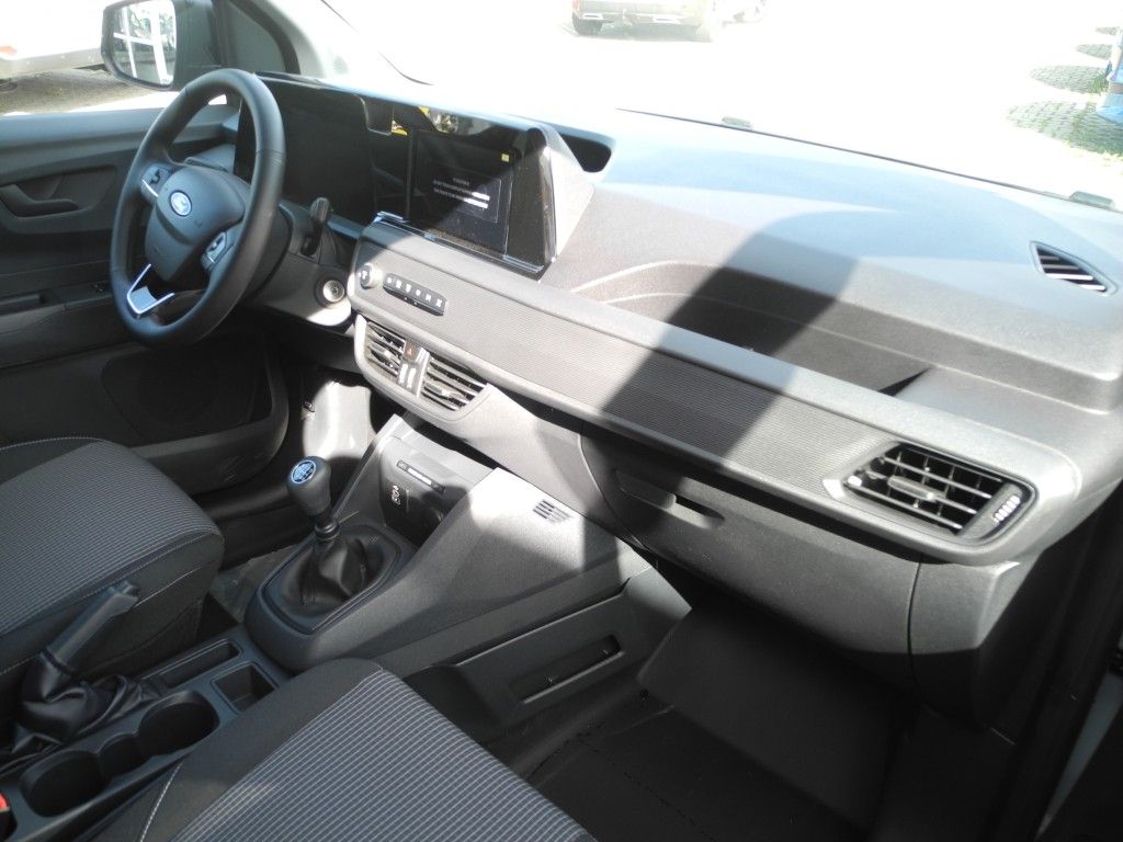 Fahrzeugabbildung Ford Transit Courier Trend- Tempo, PDC, Allw., Sitzh.