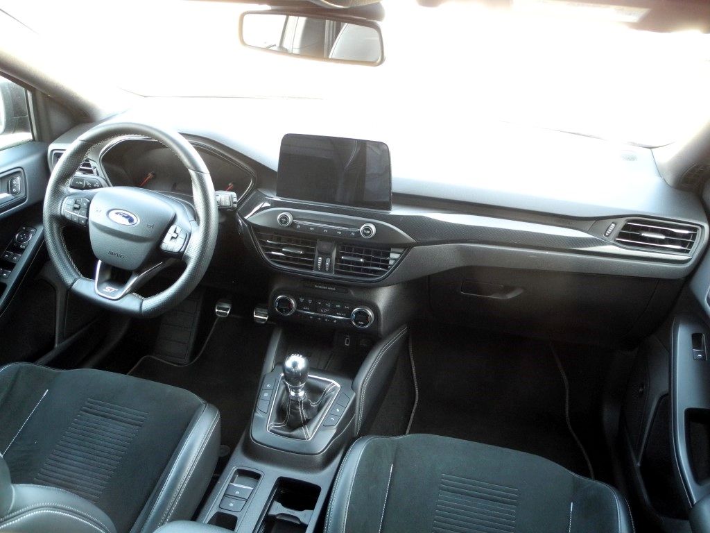 Fahrzeugabbildung Ford Focus Turnier 2.3 ST Styling-Pak.- AHK, WR, iACC