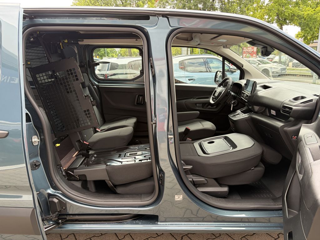 Fahrzeugabbildung Citroën Berlingo Doppellkabine XL Diesel 130 Automatik