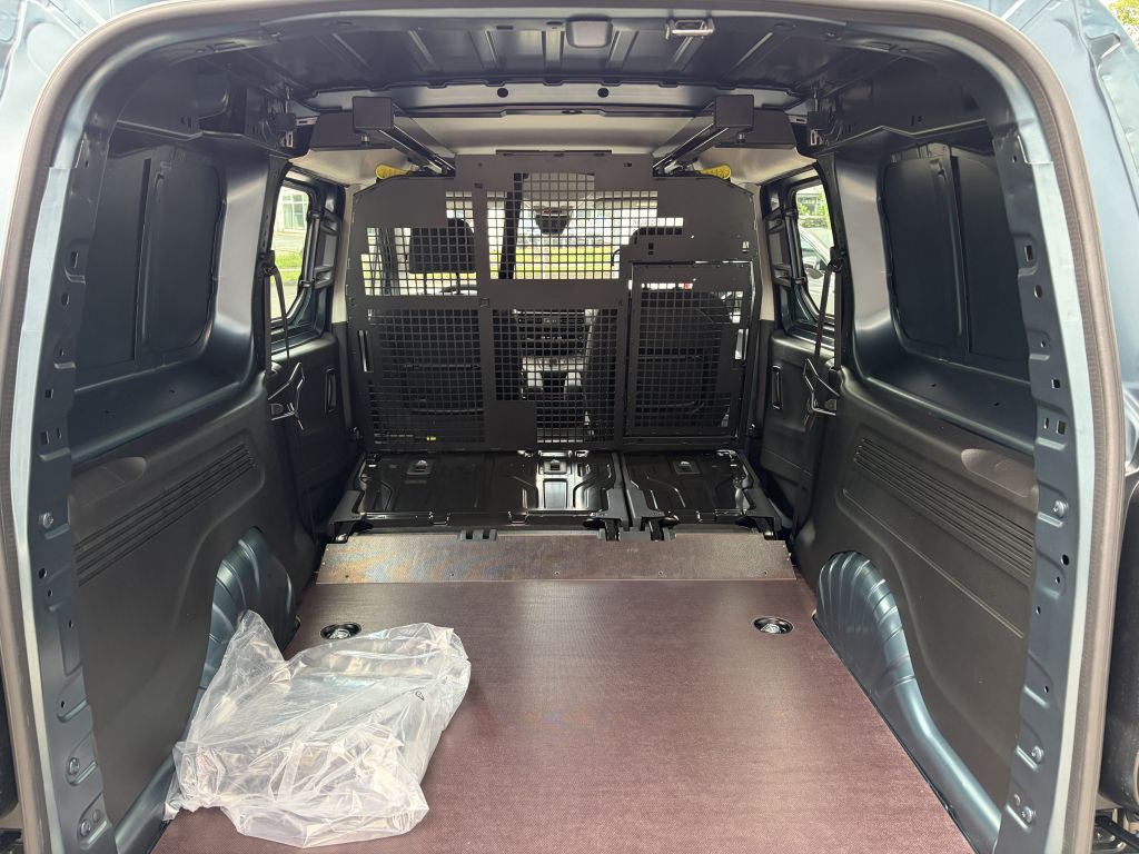 Fahrzeugabbildung Citroën Berlingo Doppellkabine XL Diesel 130 Automatik