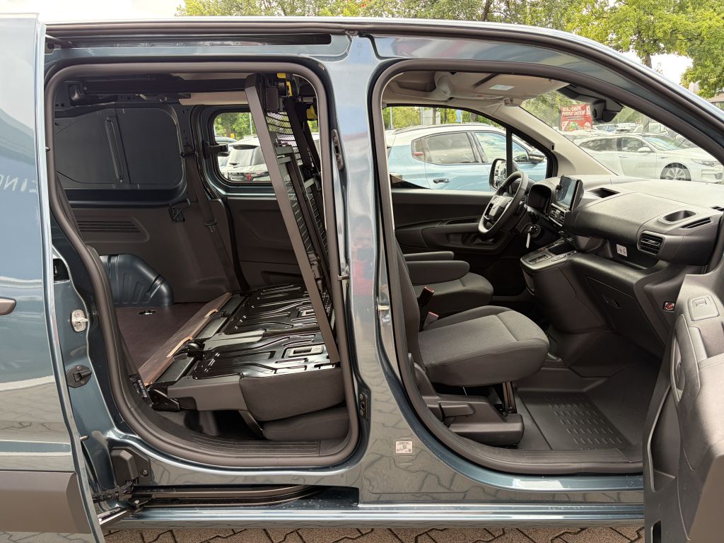 Fahrzeugabbildung Citroën Berlingo Doppellkabine XL Diesel 130 Automatik