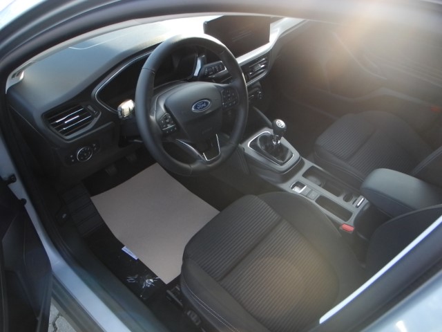 Fahrzeugabbildung Ford Focus Turnier 1.0 Hybrid TITANIUM X - iACC, TW