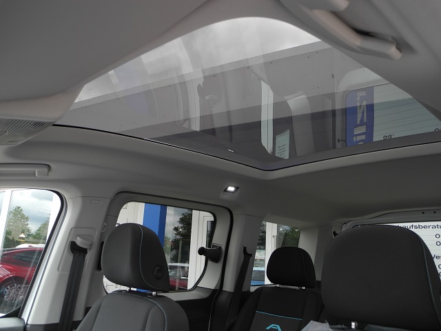 Fahrzeugabbildung Ford Tourneo Connect Aut. ACTIVE- Pano., LED, 7-Sitz.