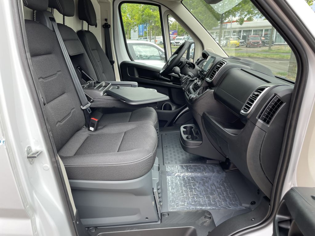 Fahrzeugabbildung Citroën Jumper Kawa 35 Heavy L2H2 BlueHDi 140 + 2ST, AHK