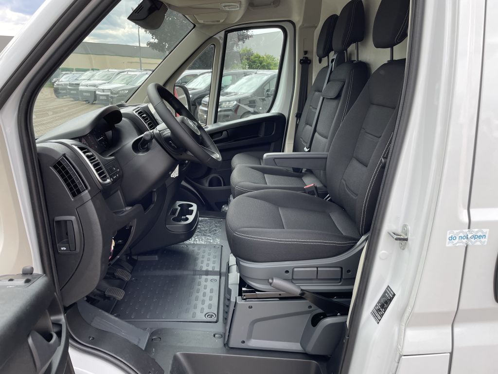 Fahrzeugabbildung Citroën Jumper Kawa 35 Heavy L2H2 BlueHDi 140 + 2ST, AHK