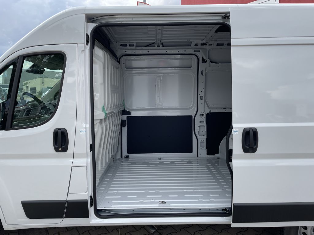 Fahrzeugabbildung Citroën Jumper Kawa 35 Heavy L2H2 BlueHDi 140 + 2ST, AHK
