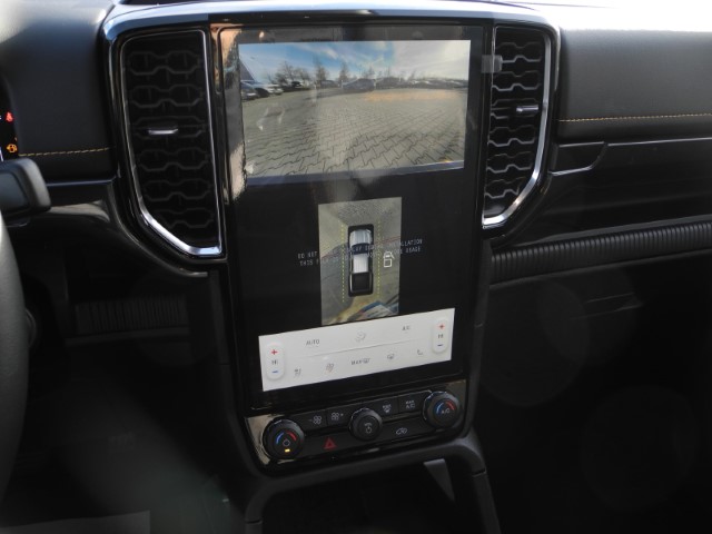 Fahrzeugabbildung Ford Ranger 2,3 l PHEV Wildtrak -iACC, AHK, TW, Rollo