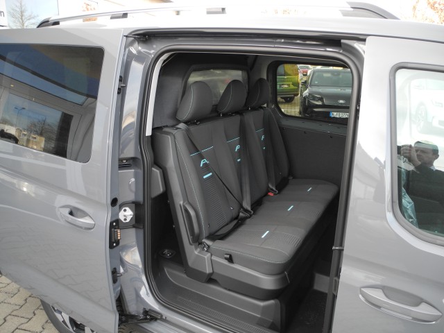 Fahrzeugabbildung Ford Grand Transit Connect L2 Autm. FlexCab Active