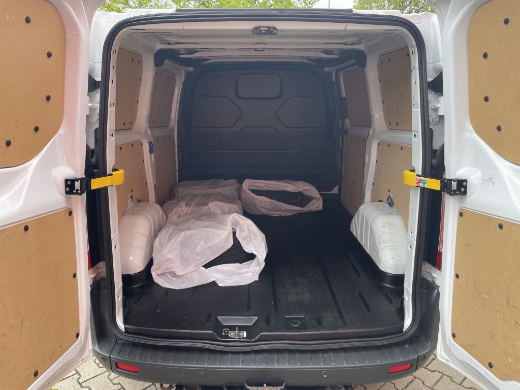 Fahrzeugabbildung Ford Transit Custom 270 L1H1 LKW VA Trend + AHK