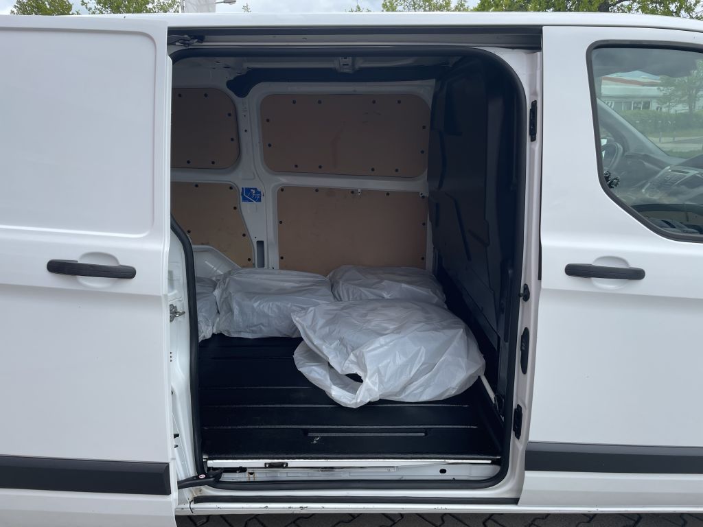 Fahrzeugabbildung Ford Transit Custom 270 L1H1 LKW VA Trend + AHK
