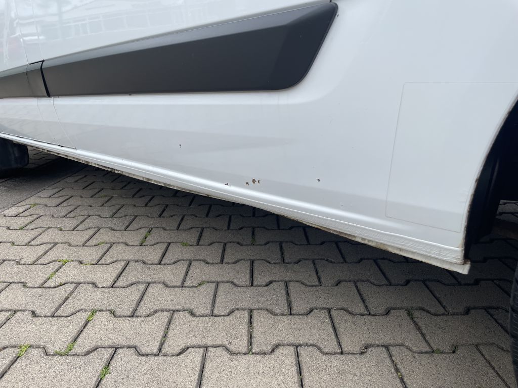 Fahrzeugabbildung Ford Transit Custom 270 L1H1 LKW VA Trend + AHK