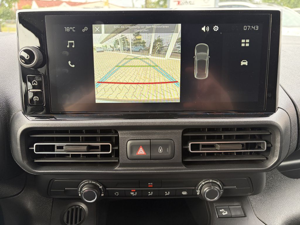 Fahrzeugabbildung Citroën Berlingo M Benzin 110 + 2 Schiebetüren, AHK