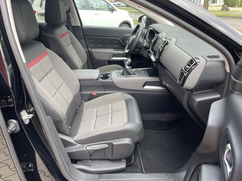 Fahrzeugabbildung Citroën C5 Aircross PureTech 130 S&S Feel Pack + ACC