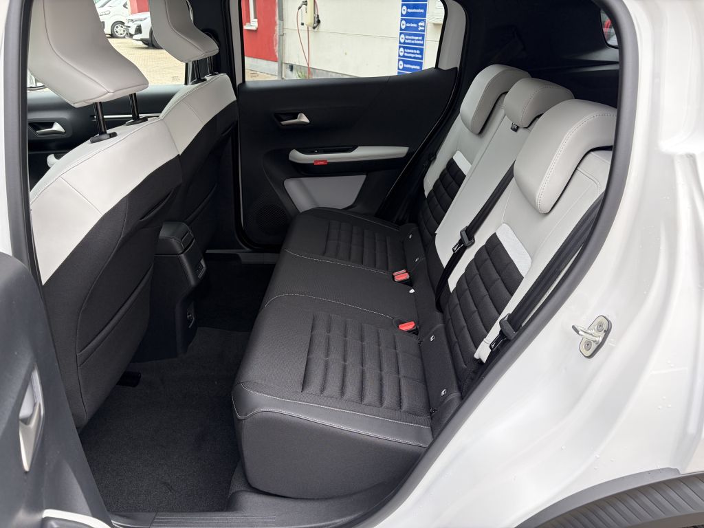 Fahrzeugabbildung Citroën C3 Aircross Hybrid 145 MAX + Winter, AW, Keyless