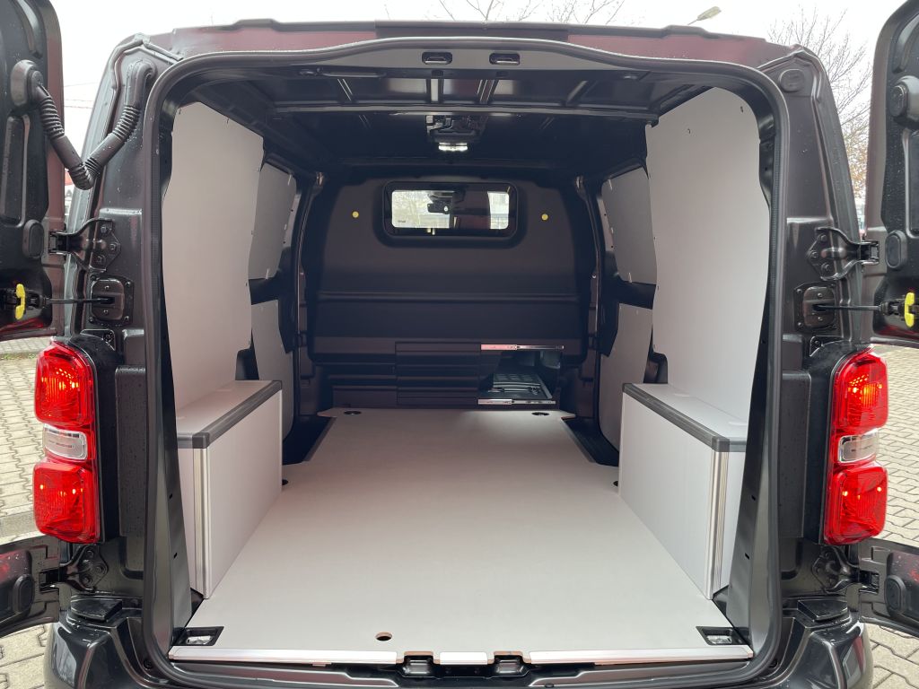 Fahrzeugabbildung Citroën Jumpy Standard BlueHDi 180 EAT8 + 2x S-Tür, AHK