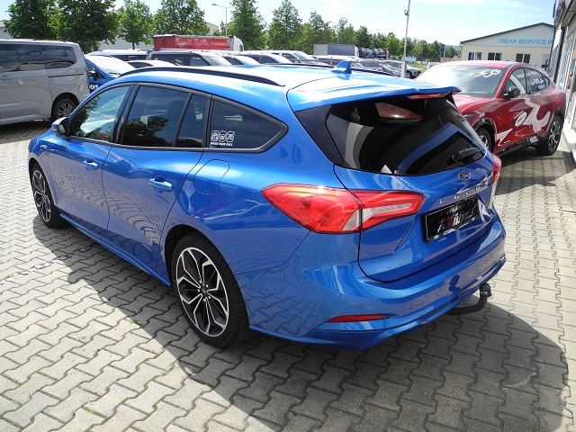 Fahrzeugabbildung Ford Focus Turnier 1.5 ST-LINE - LED, AHK, B&O, RFK