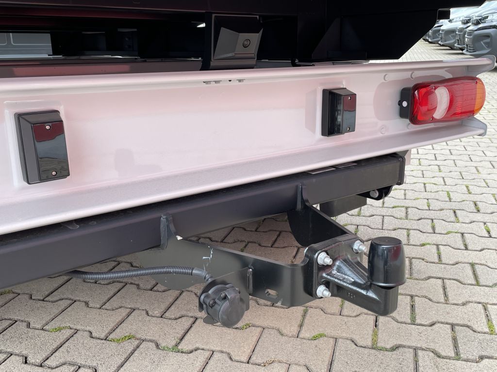 Fahrzeugabbildung Citroën Jumper Pritsche Doka 35 Heavy L3 180 AUT + AHK