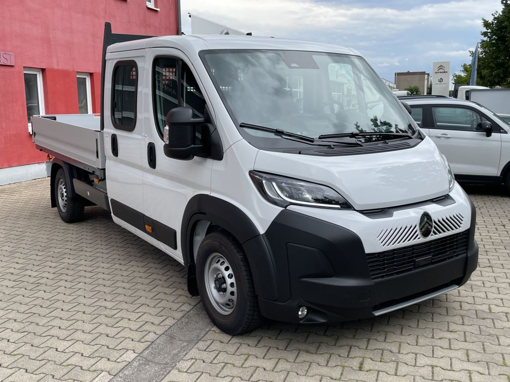 Fahrzeugabbildung Citroën Jumper Pritsche Doka 35 Heavy L3 180 AUT + AHK