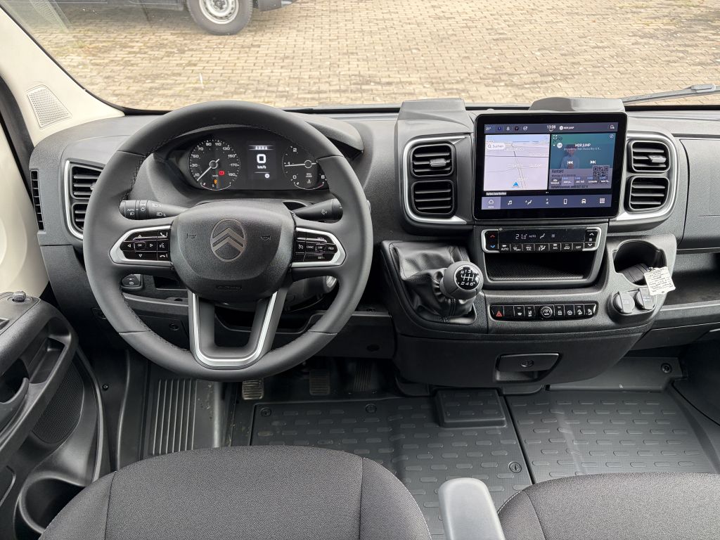 Fahrzeugabbildung Citroën Jumper Pritsche Doka L4 3.5T Heavy 180 + AHK