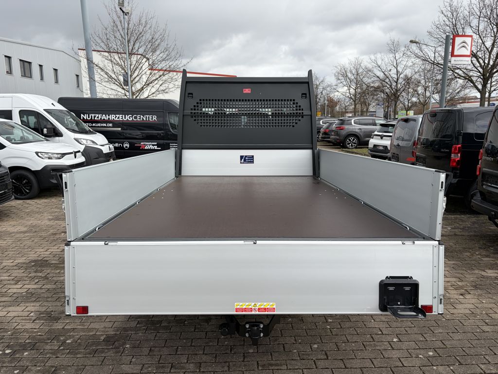 Fahrzeugabbildung Citroën Jumper Pritsche Doka L4 3.5T Heavy 180 + AHK