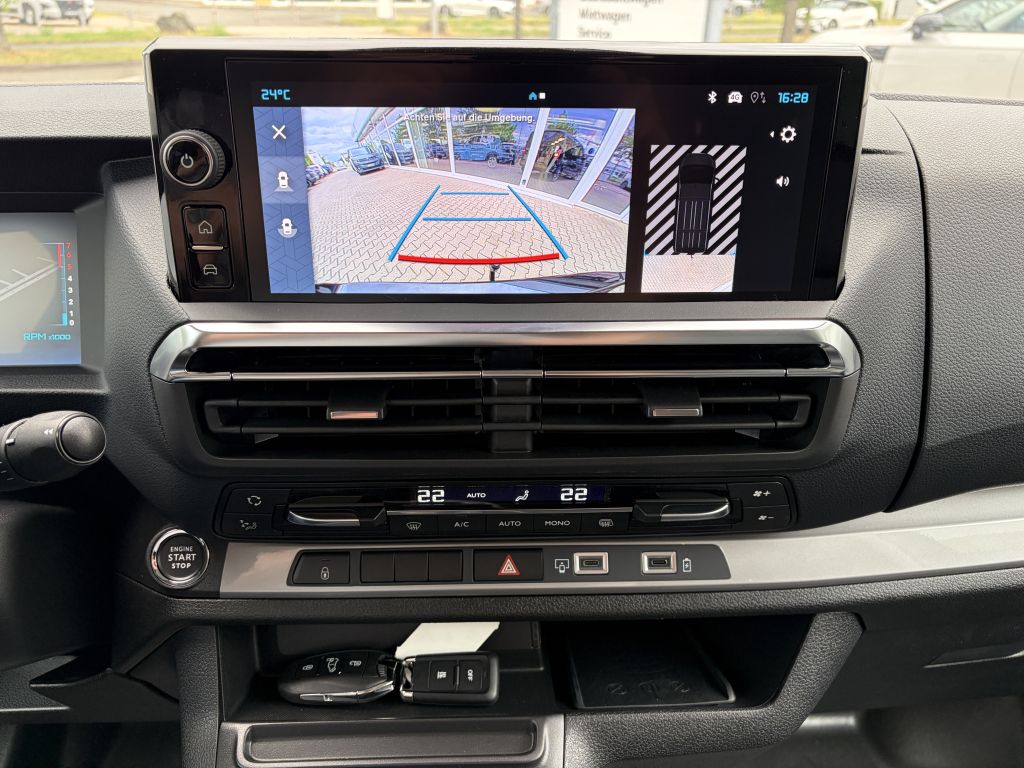 Fahrzeugabbildung Citroën Jumpy Doppelkabine M 2.2 Diesel 180 AT + LUXURY