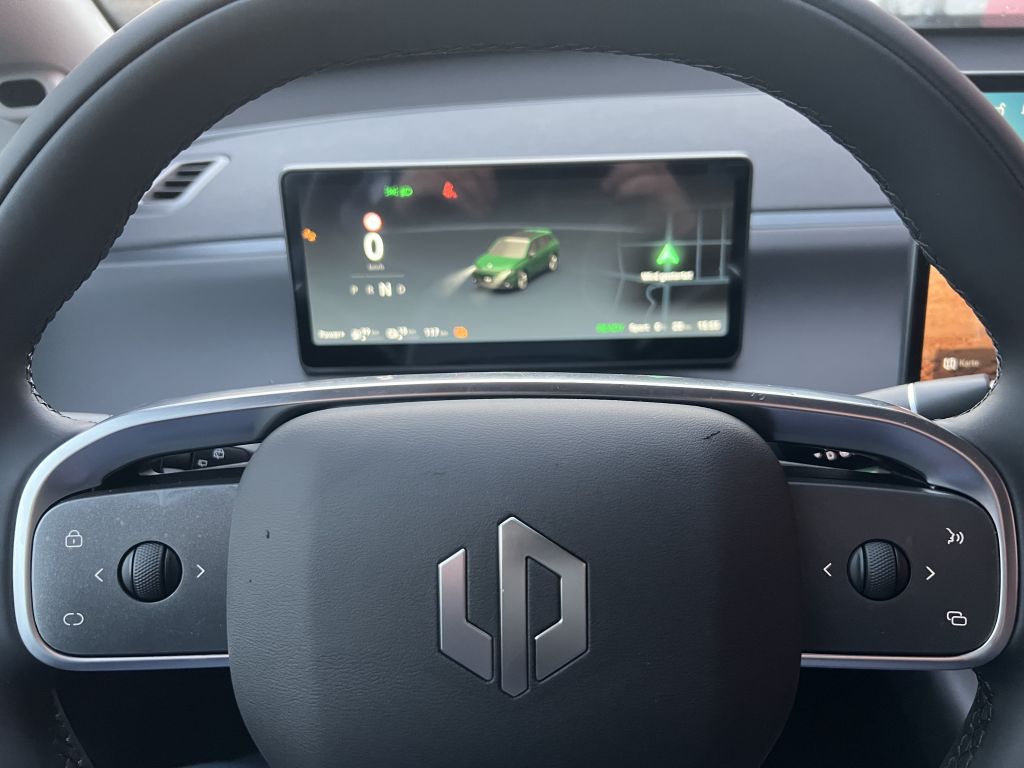 Fahrzeugabbildung Leapmotor C10 REEV 28,4 kWh Design