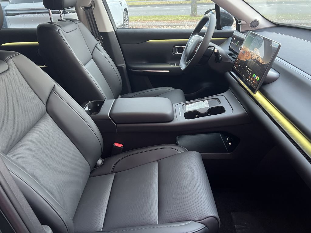 Fahrzeugabbildung Leapmotor C10 REEV 28,4 kWh Design