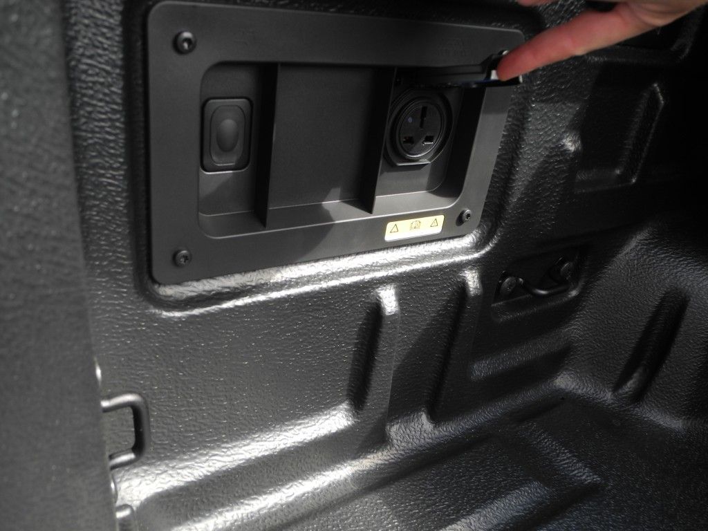 Fahrzeugabbildung Ford Ranger 3,0 l Doka Raptor - Rollo, AHK, Matrix