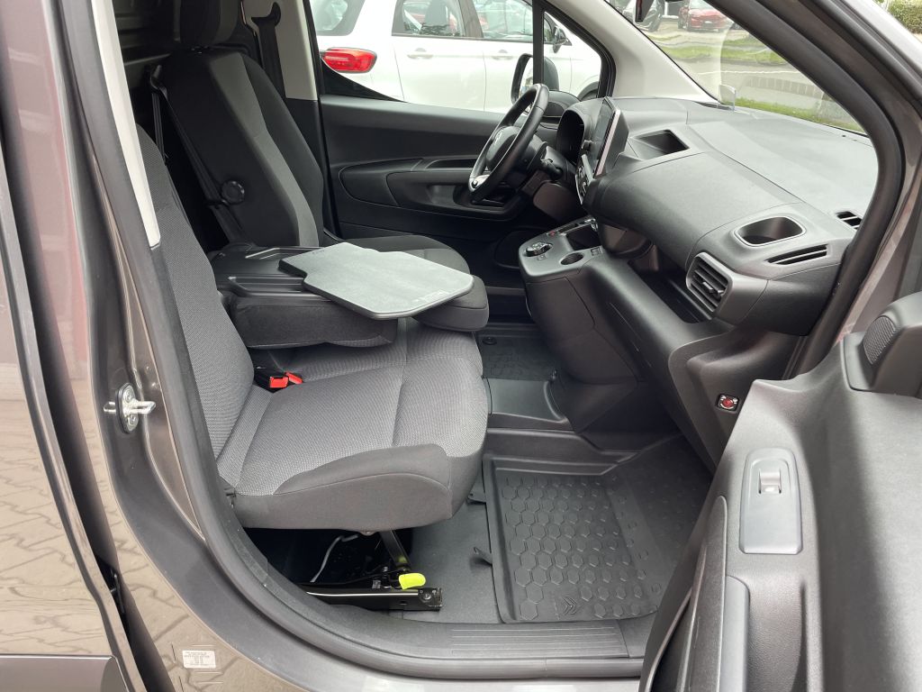 Fahrzeugabbildung Citroën Berlingo XL (L2) BlueHDi 130 EAT8 Driver +Standh