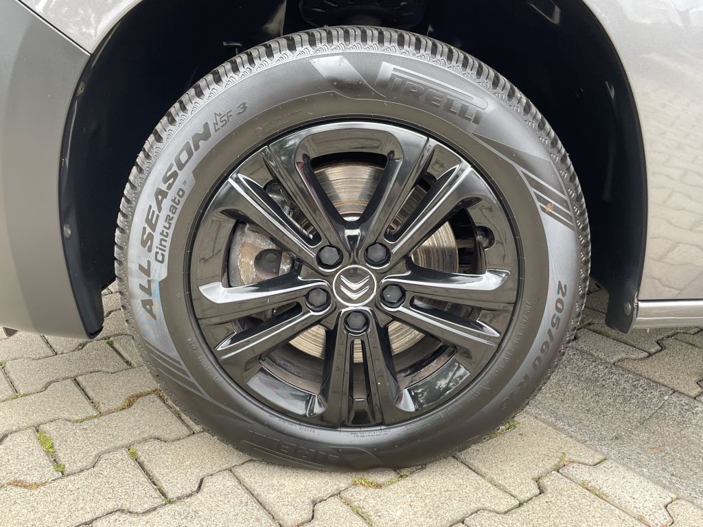 Fahrzeugabbildung Citroën Berlingo XL (L2) BlueHDi 130 EAT8 Driver +Standh