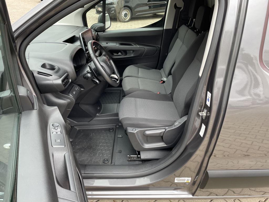 Fahrzeugabbildung Citroën Berlingo XL (L2) BlueHDi 130 EAT8 Driver +Standh