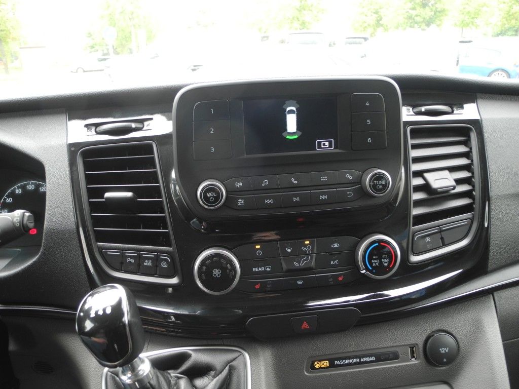 Fahrzeugabbildung Ford Tourneo Custom L2 Trend - Xenon, AHK, Allwetter