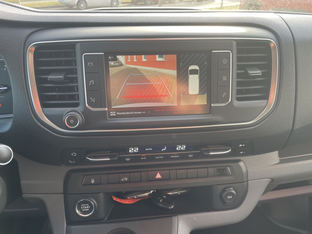Fahrzeugabbildung Citroën Jumpy M BlueHDi 180 EAT8 Driver + Klappe, Standh