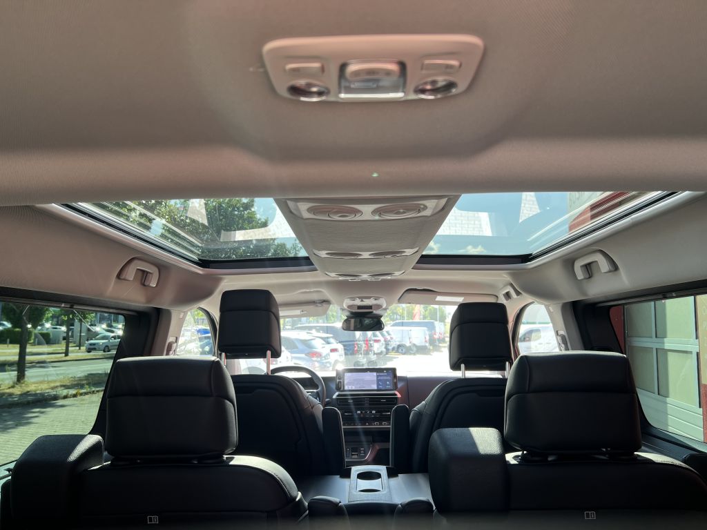 Fahrzeugabbildung Citroën Spacetourer M 2.0 BlueHDi 180 EAT8 Max VIP,Design