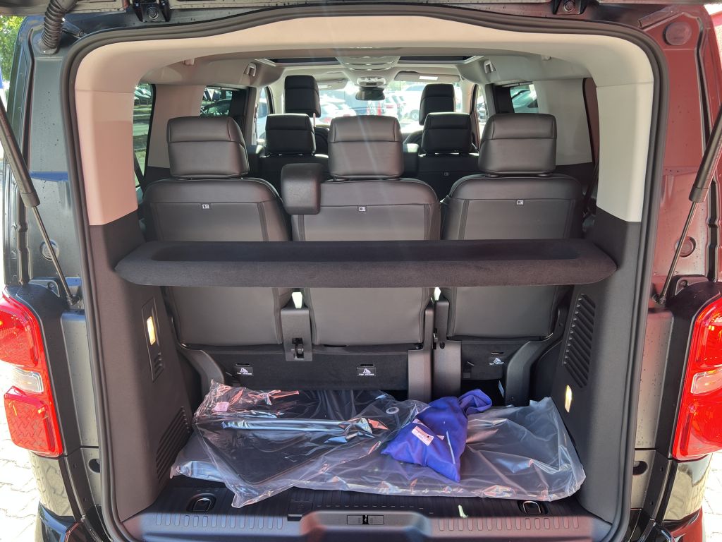Fahrzeugabbildung Citroën Spacetourer M 2.0 BlueHDi 180 EAT8 Max VIP,Design