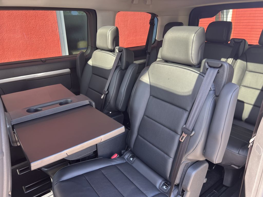 Fahrzeugabbildung Citroën Spacetourer M 2.0 BlueHDi 180 EAT8 Max VIP,Design