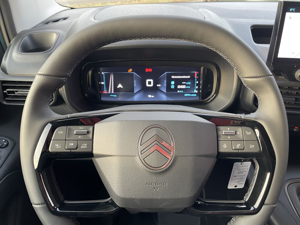 Fahrzeugabbildung Citroën Berlingo L1 PureTech 110 + LED, NAV, AHK, Kamera