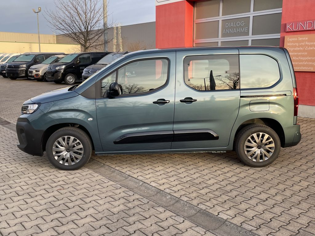 Fahrzeugabbildung Citroën Berlingo L1 PureTech 110 + LED, NAV, AHK, Kamera