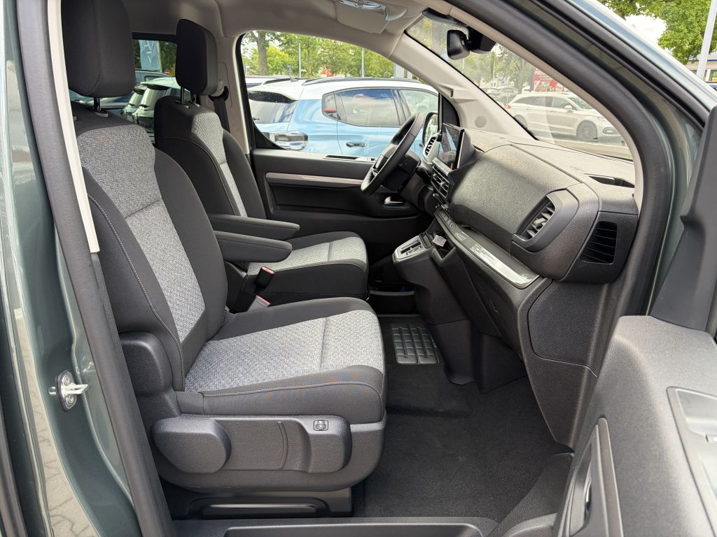 Fahrzeugabbildung Citroën SpaceTourer M Diesel 180 AT Plus + ACC, NAV, AHK