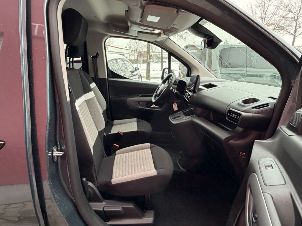 Fahrzeugabbildung Citroën Berlingo MPV M Diesel 130 Automatik PLUS