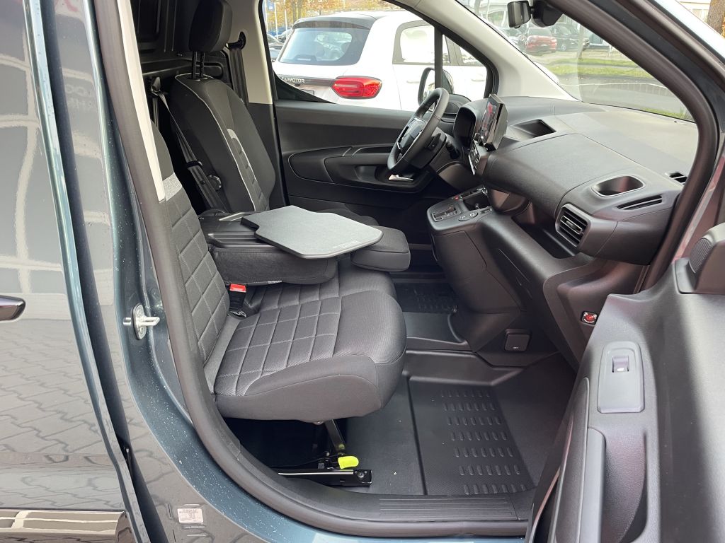 Fahrzeugabbildung Citroën Berlingo L2+ BlueHDi 130 EAT8 + Standh, LED, NAV