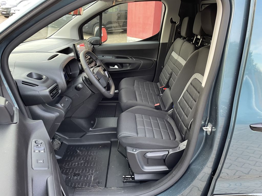 Fahrzeugabbildung Citroën Berlingo L2+ BlueHDi 130 EAT8 + Standh, LED, NAV