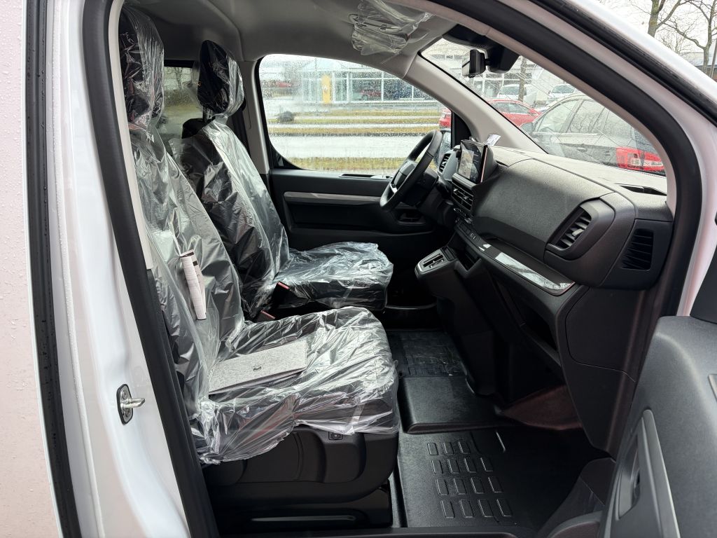 Fahrzeugabbildung Citroën Jumpy Doppelkabine XL 2.2 Diesel 180 AT + 5-Sitz