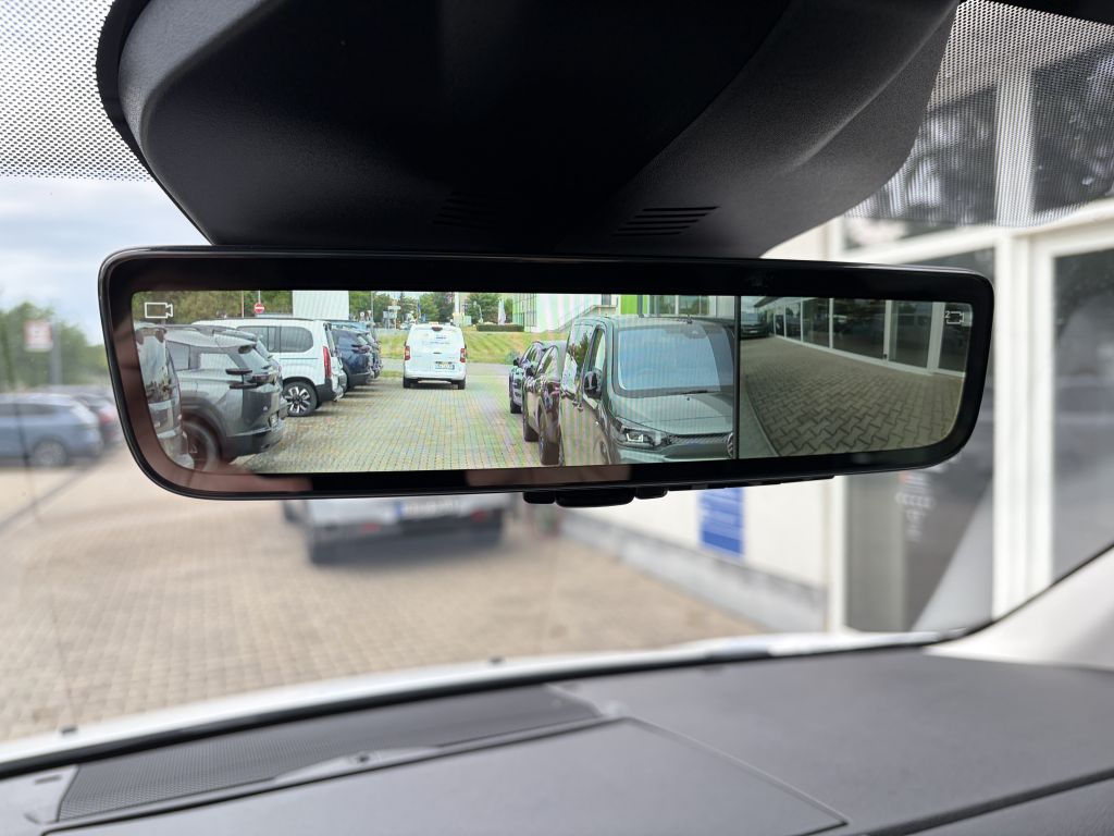 Fahrzeugabbildung Citroën Jumpy Doppelkabine XL 2.2 Diesel 180 AT + 5-Sitz