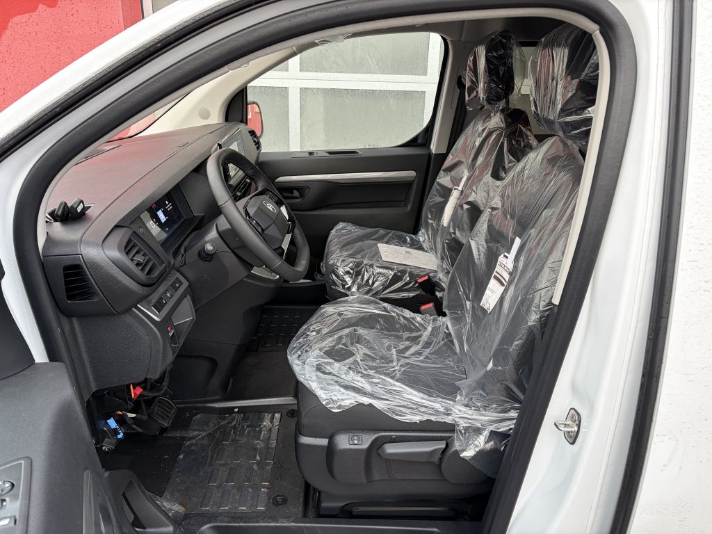 Fahrzeugabbildung Citroën Jumpy Doppelkabine XL 2.2 Diesel 180 AT + 5-Sitz