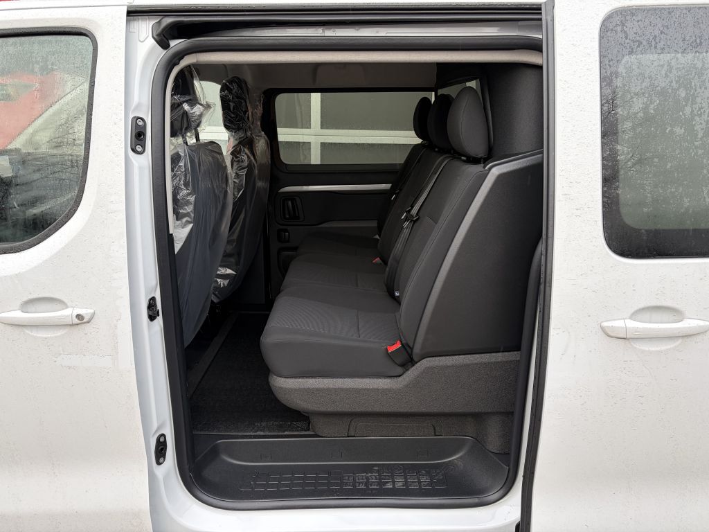 Fahrzeugabbildung Citroën Jumpy Doppelkabine XL 2.2 Diesel 180 AT + 5-Sitz