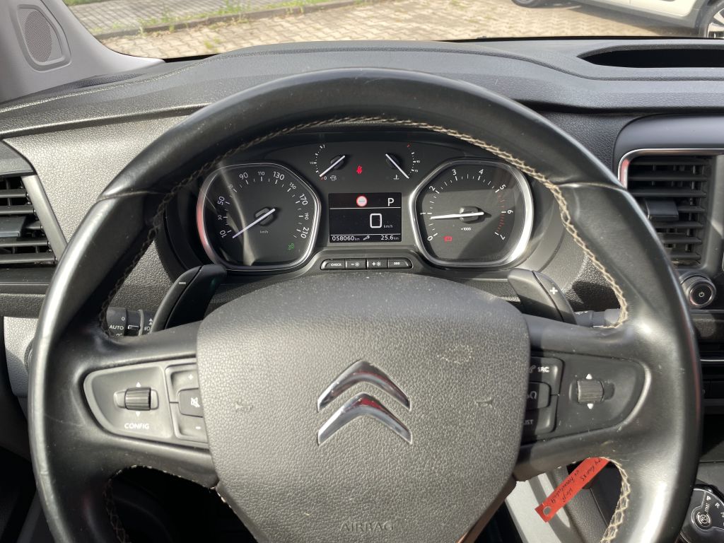 Fahrzeugabbildung Citroën Jumpy XS (L1) BlueHDi 180 EAT6 Business + Garant