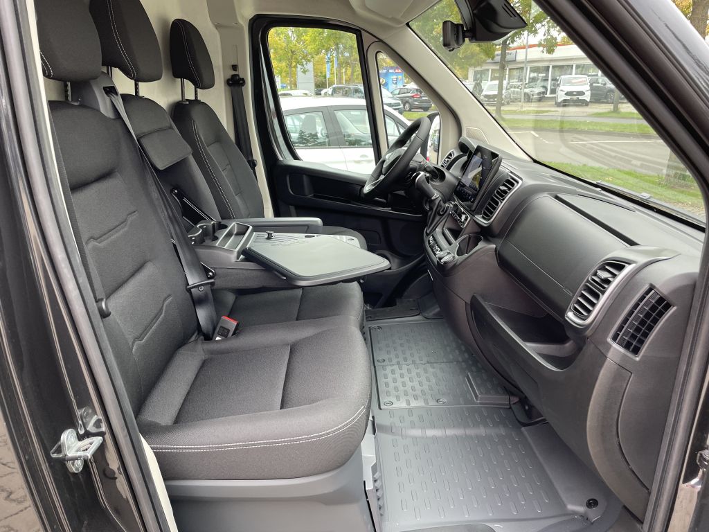 Fahrzeugabbildung Citroën Jumper Kawa 35 Heavy L4H2 BlueHDi 180 Automatik