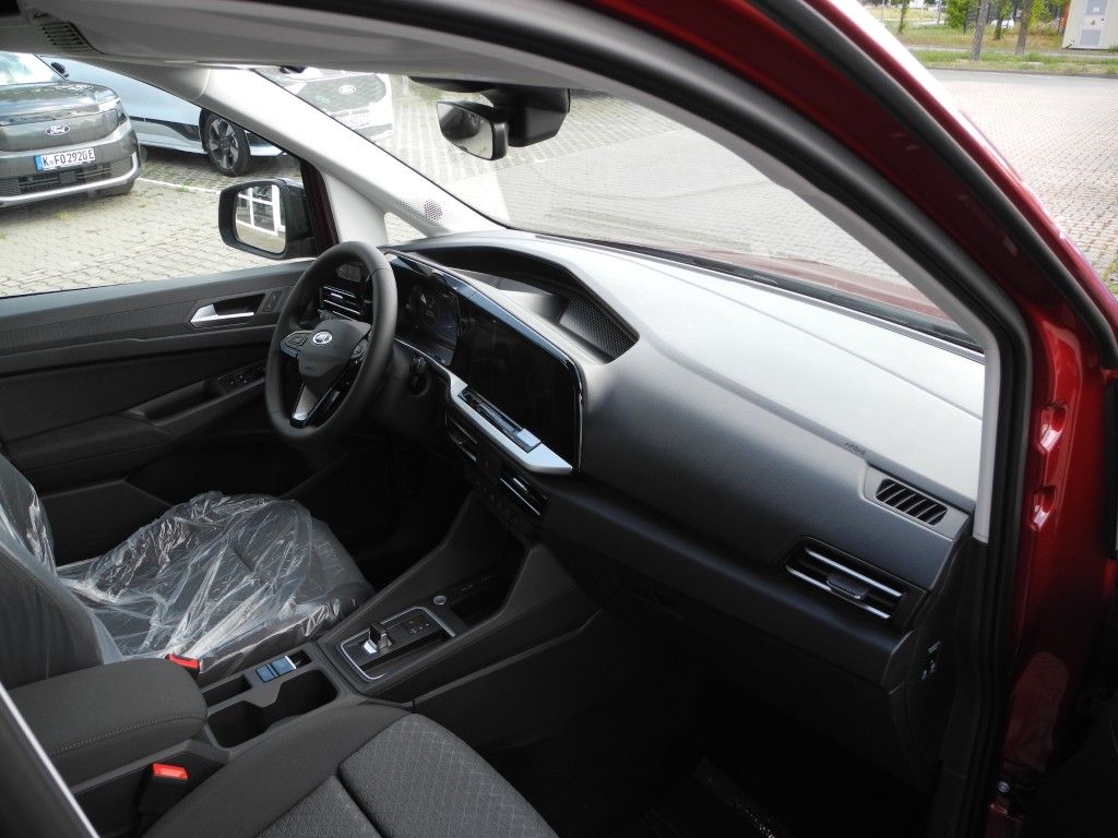 Fahrzeugabbildung Ford Grand Tourneo Connect 1.5 Aut. TITANIUM - LED
